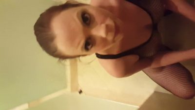 ESCORT SO HOT HILLARY BEING A BAD LITTLE BATHROOM PISS RIM